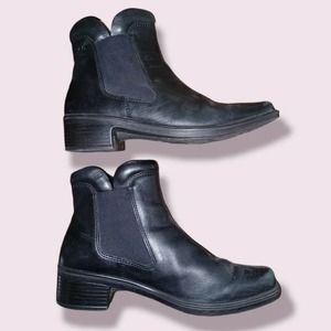 Ecco Black Leather Slip On Ankle Boots Womens Size 36 EUR Style 13613 [size 5.5]